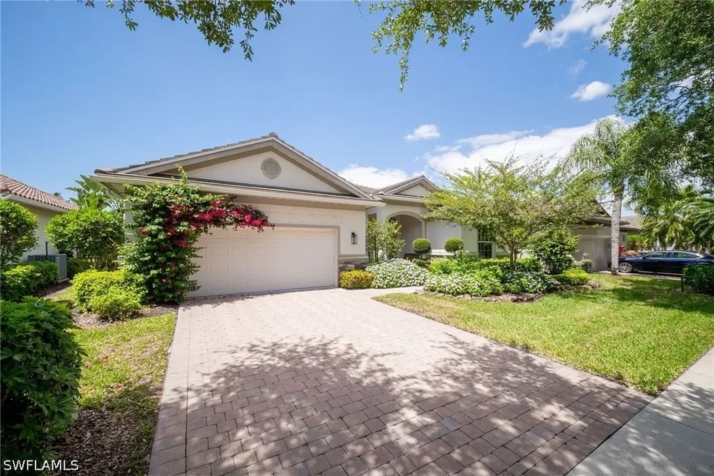 8844 Mustang Island Circle Naples FL 34113