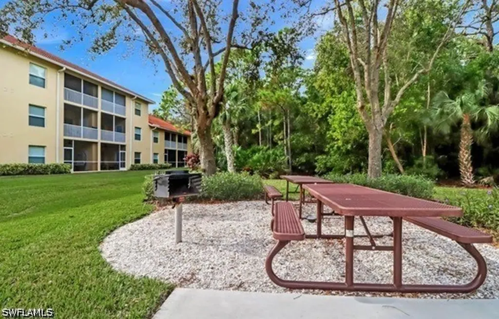 9175 Celeste Drive Naples FL 34113
