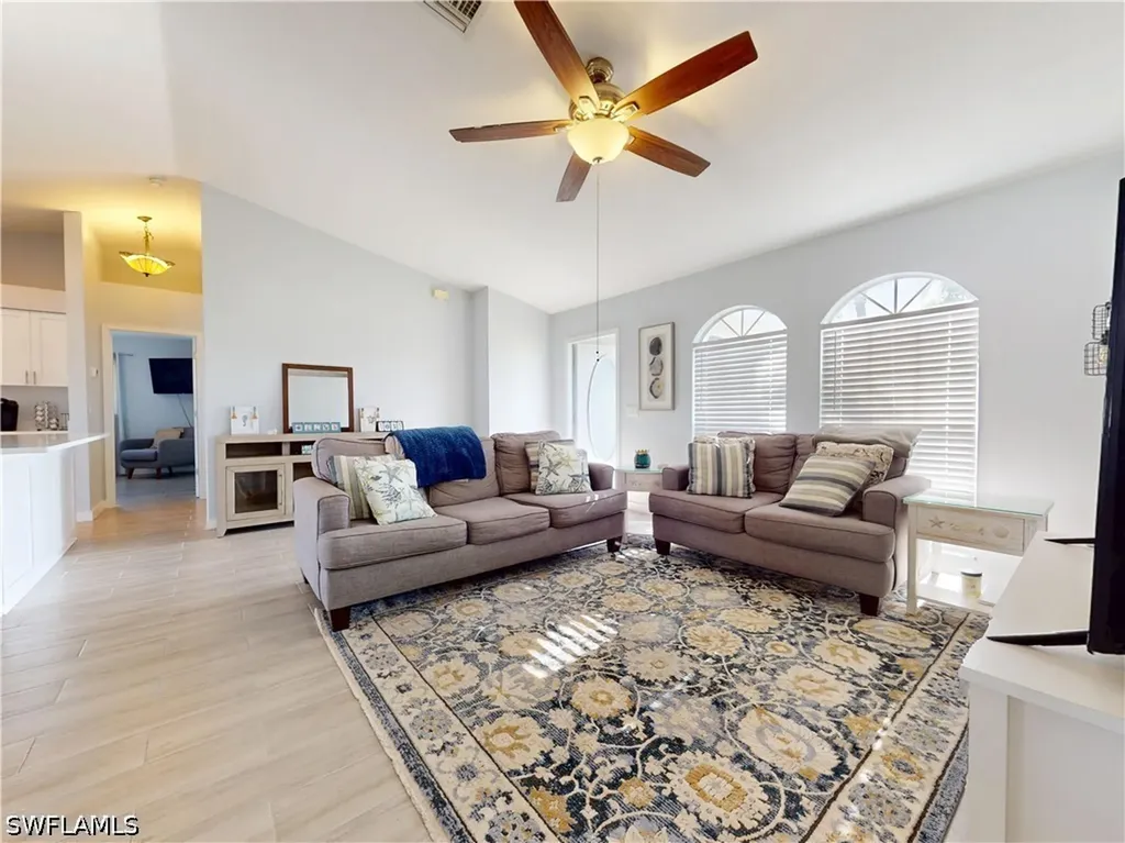 43 NE 13th Avenue Cape Coral FL 33909