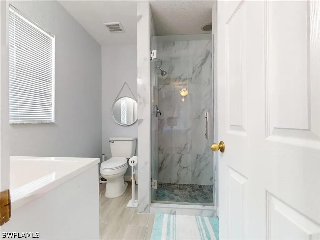 43 NE 13th Avenue Cape Coral FL 33909
