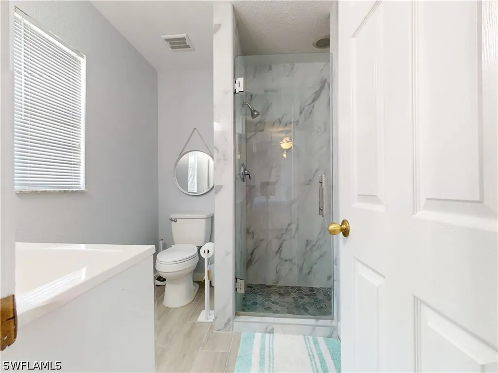 43 NE 13th Avenue Cape Coral FL 33909