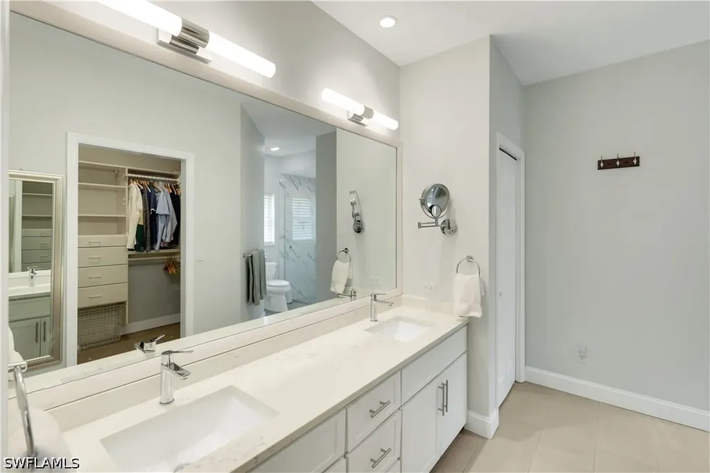 7661 San Sebastian Way Naples FL 34109