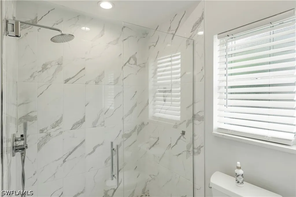 7661 San Sebastian Way Naples FL 34109