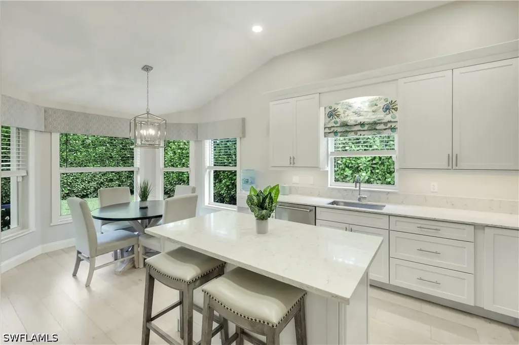7661 San Sebastian Way Naples FL 34109