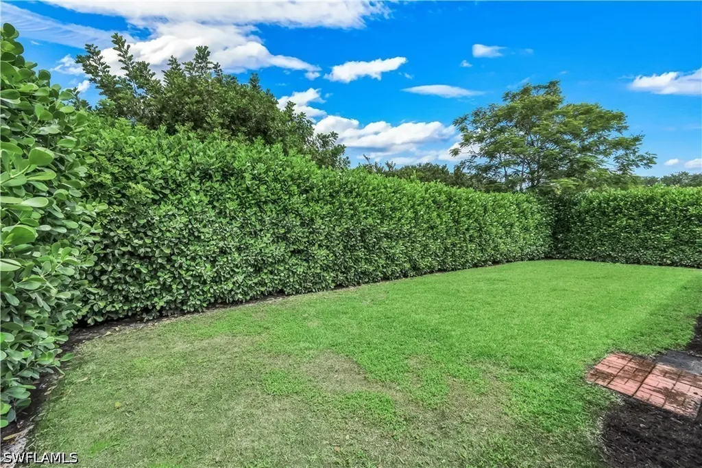 7661 San Sebastian Way Naples FL 34109