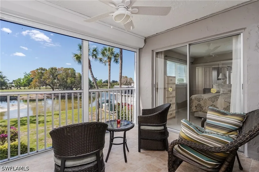 Naples FL, 5515 Rattlesnake Hammock Road, Unit 205