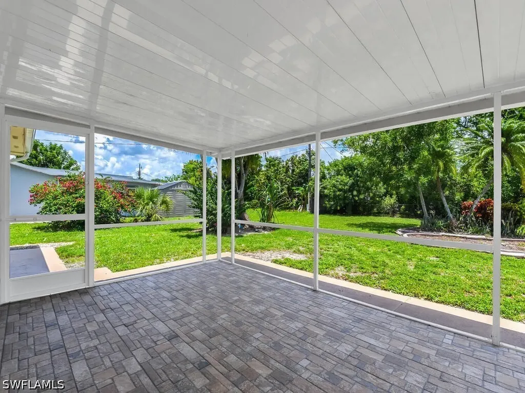 1958 41st Terrace SW Naples FL 34116