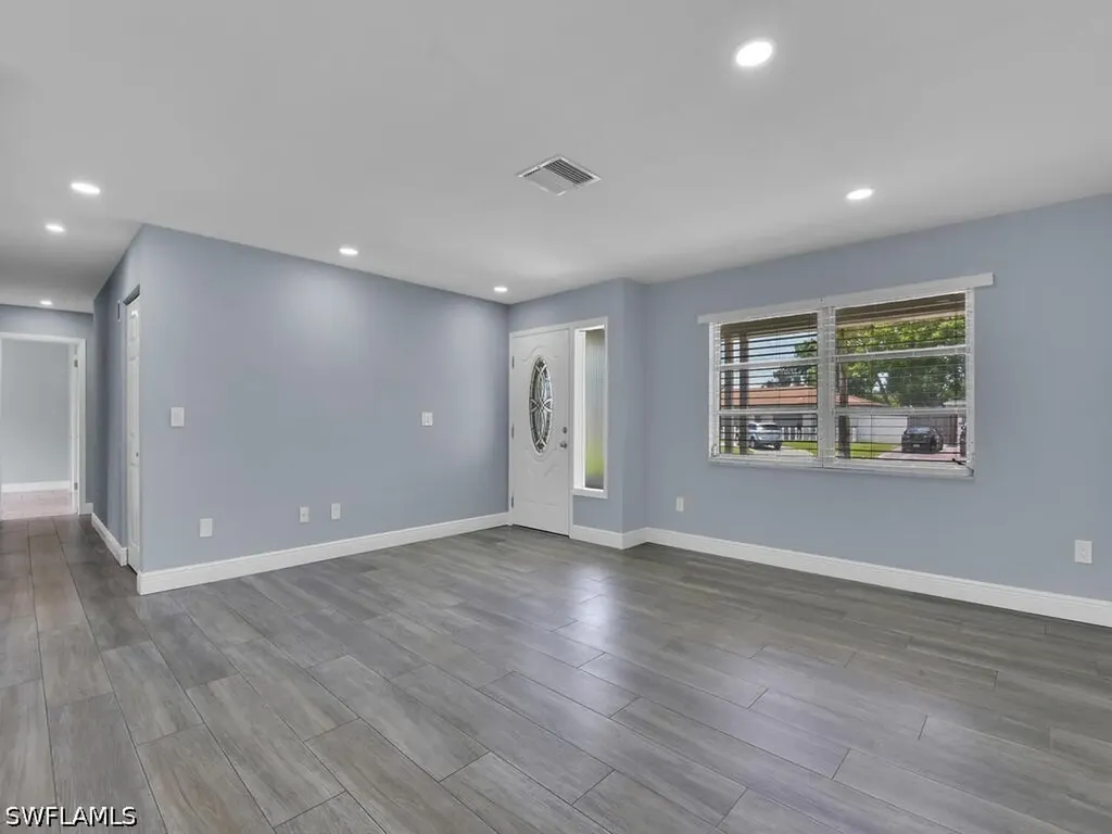 1958 41st Terrace SW Naples FL 34116