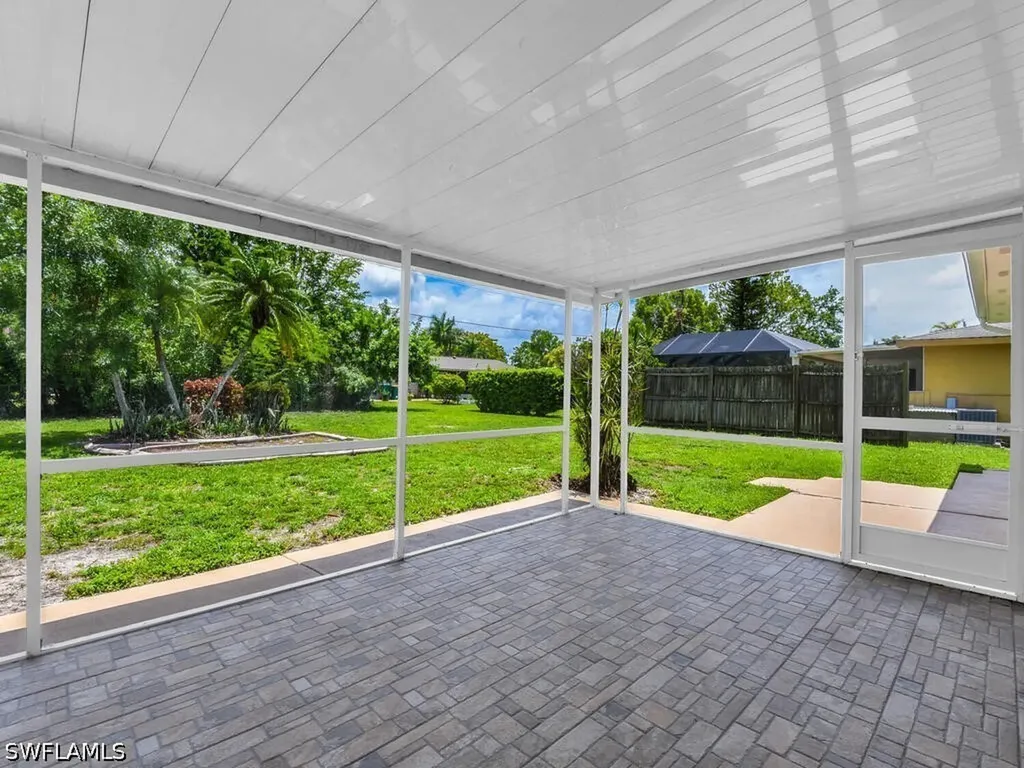 1958 41st Terrace SW Naples FL 34116