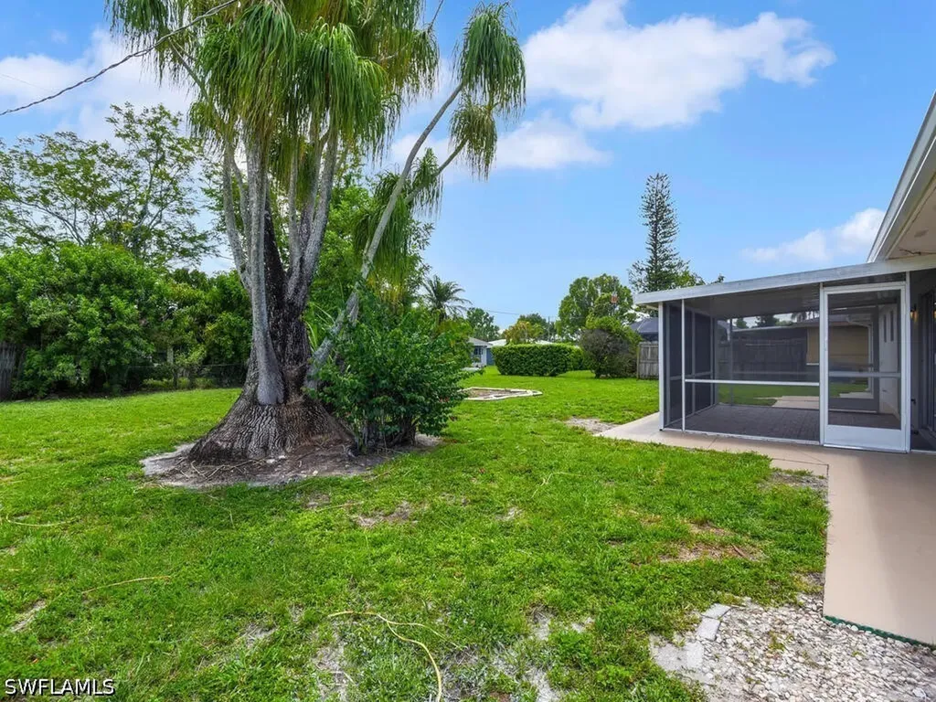 1958 41st Terrace SW Naples FL 34116