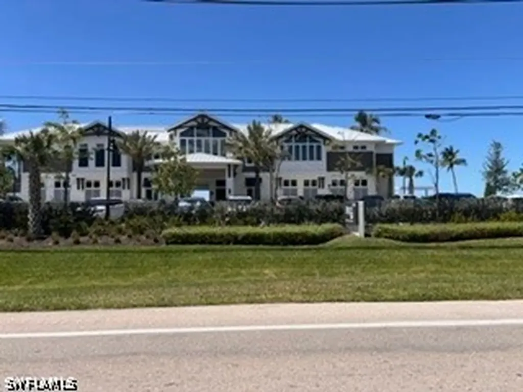 3281 Crossings Court Bonita Springs FL 34134
