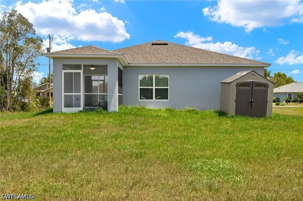 858 Rue Labeau Circle Fort Myers FL 33913
