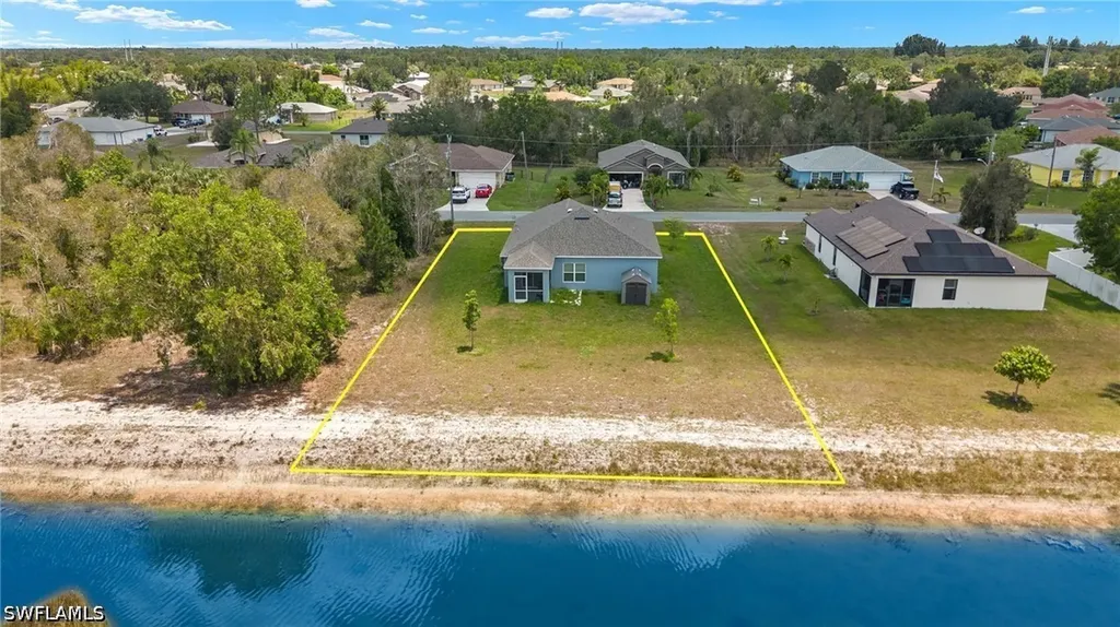 858 Rue Labeau Circle Fort Myers FL 33913
