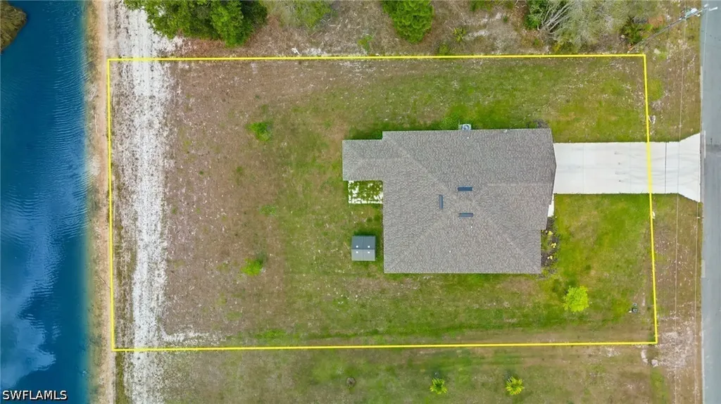 858 Rue Labeau Circle Fort Myers FL 33913