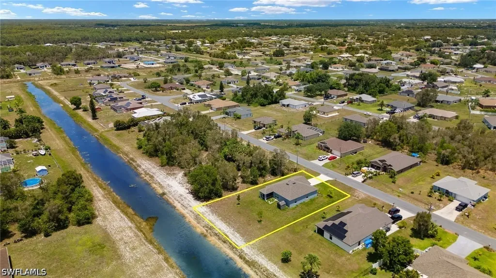 858 Rue Labeau Circle Fort Myers FL 33913