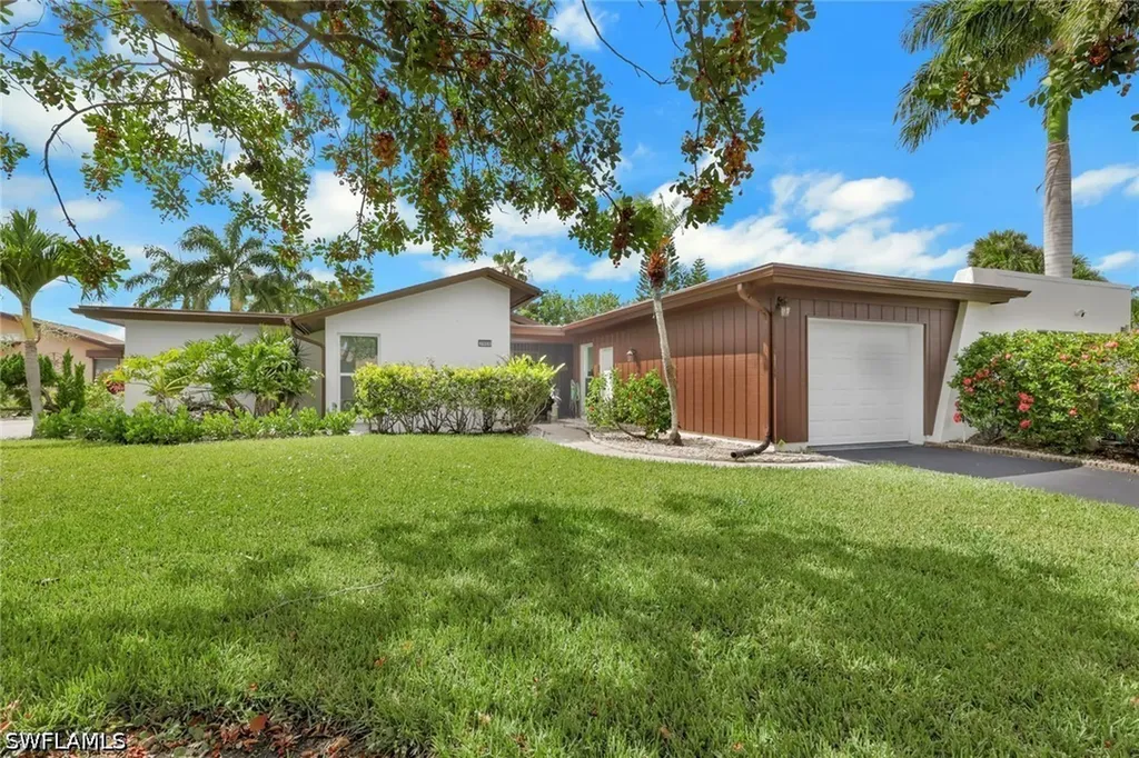 3980 Estero Bay Lane Naples FL 34112