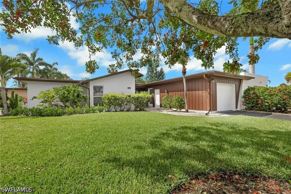 3980 Estero Bay Lane Naples FL 34112