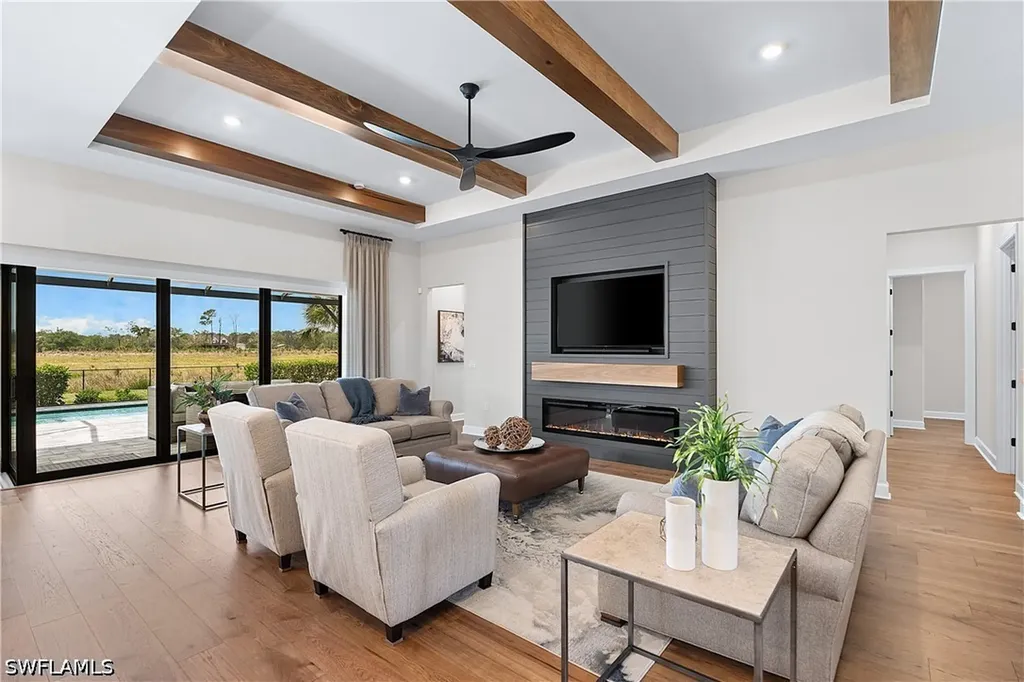 Estero FL, 20589 Napa Loop