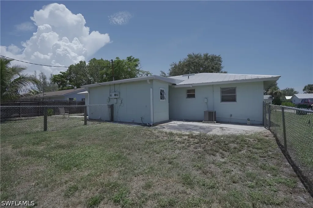 1193 S Alhambra Circle Naples FL 34103
