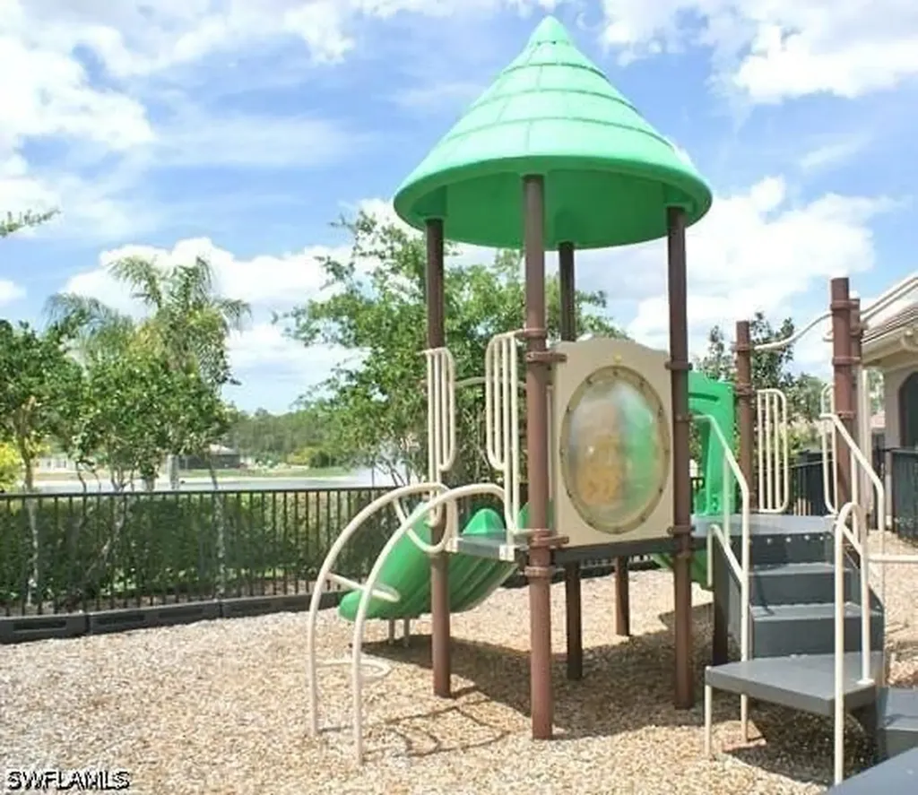 7414 Acorn Way Naples FL 34119