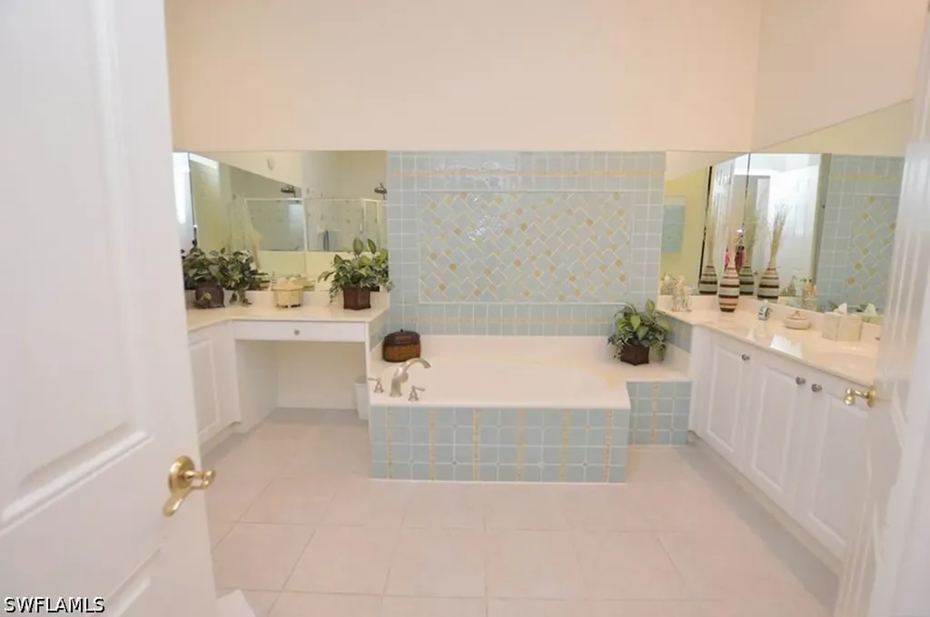 9267 Museo Court Naples FL 34114