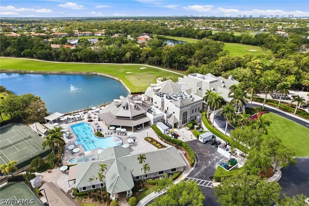 2310 Carrington Court Naples FL 34109