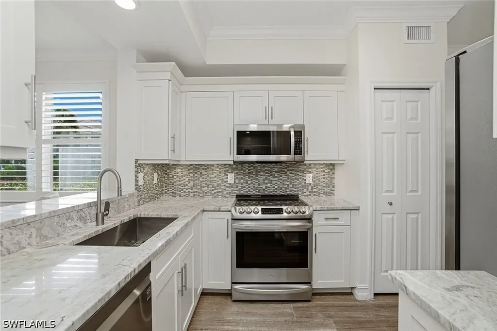 2310 Carrington Court Naples FL 34109