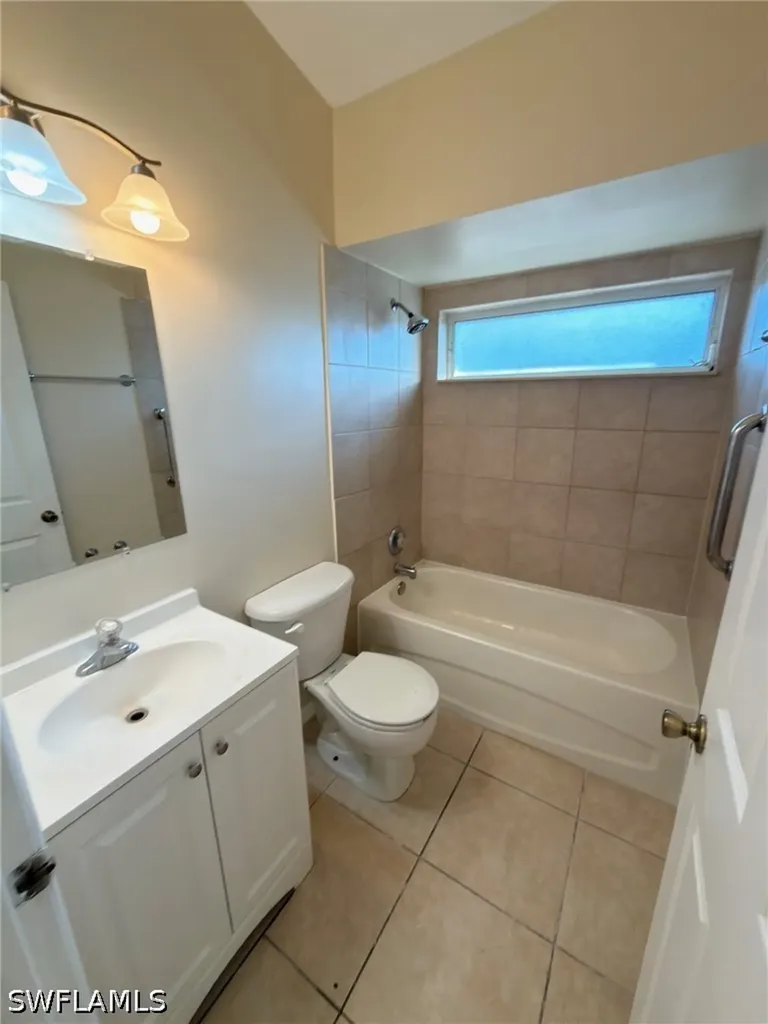 2513 48th Street SW Lehigh Acres FL 33976