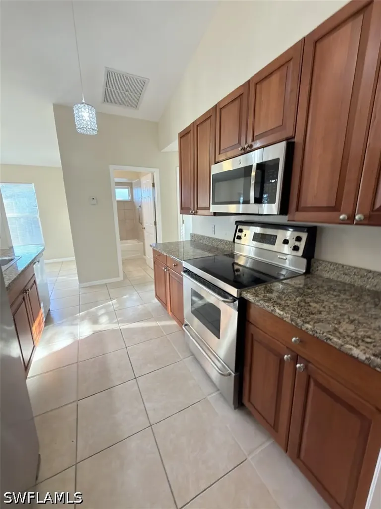 2513 48th Street SW Lehigh Acres FL 33976