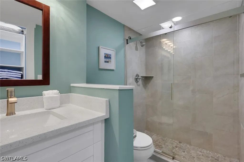 600 Neapolitan Way Naples FL 34103