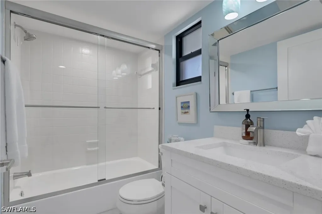 600 Neapolitan Way Naples FL 34103