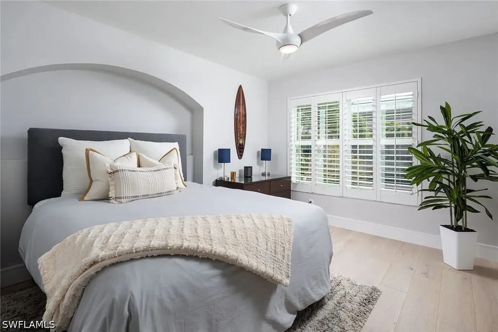 1070 5th Street S Naples FL 34102