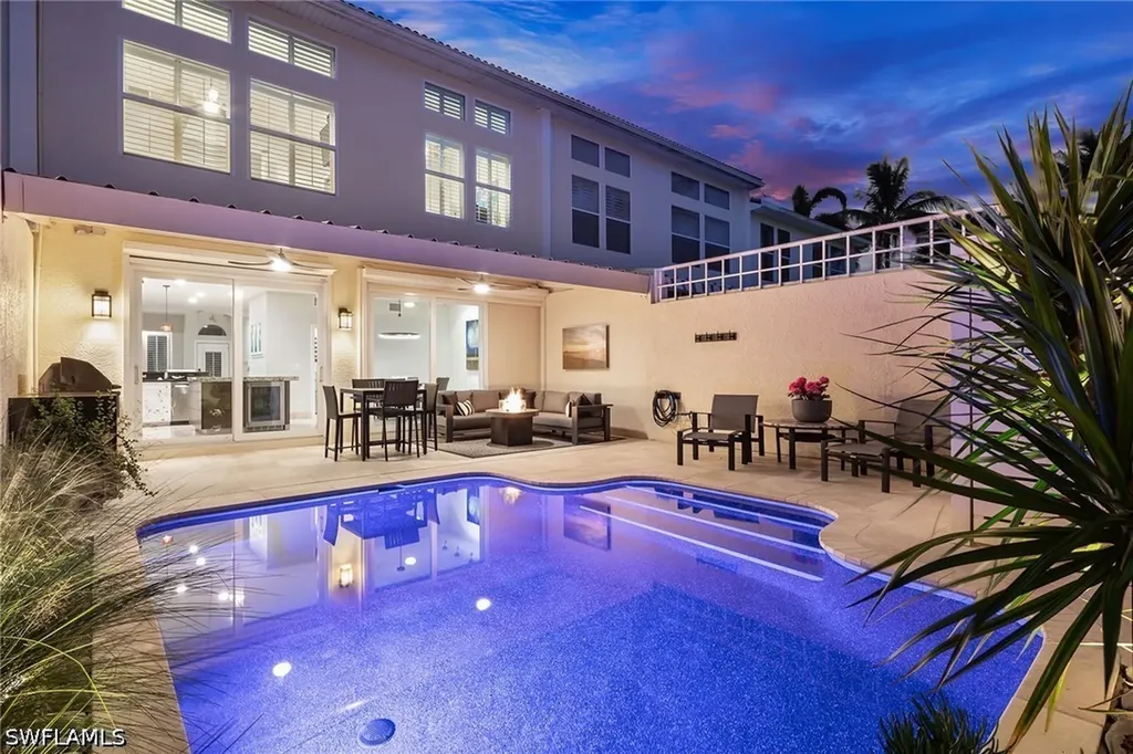 1070 5th Street S Naples FL 34102