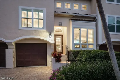 1070 5TH Street S Naples FL 34102