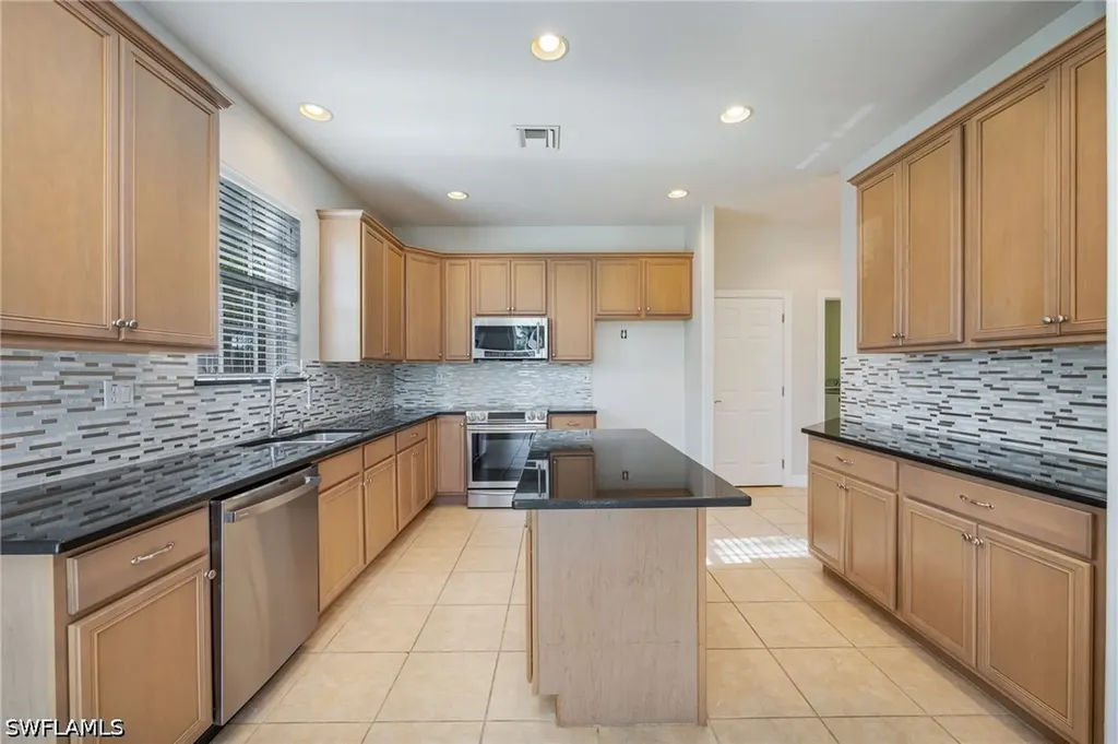 12823 Carrington Circle Naples FL 34105
