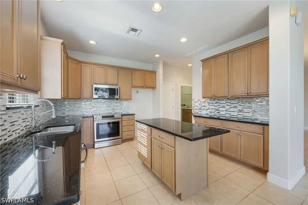 12823 Carrington Circle Naples FL 34105