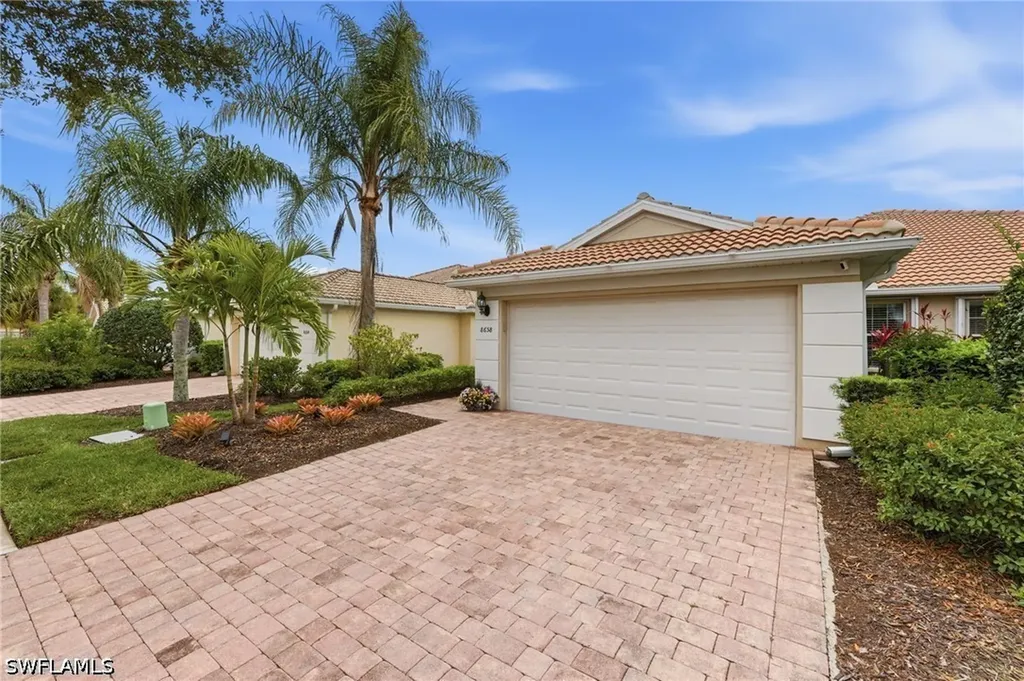 8658 Genova Court Naples FL 34114