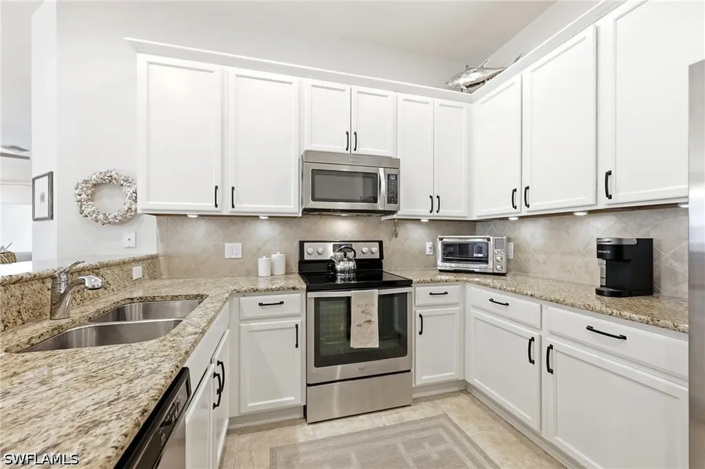 8658 Genova Court Naples FL 34114