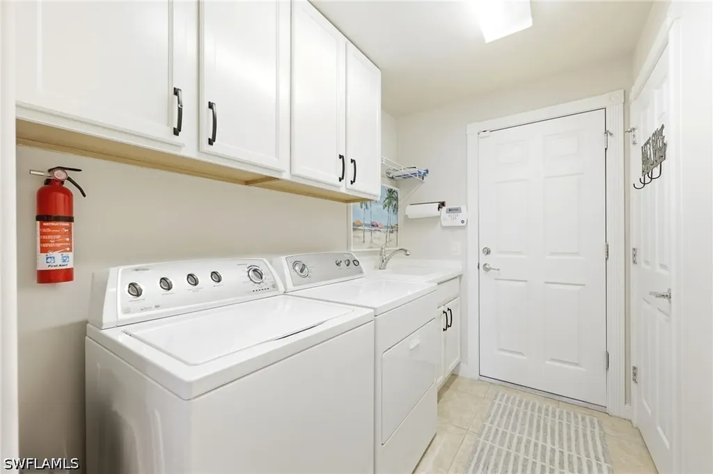 8658 Genova Court Naples FL 34114