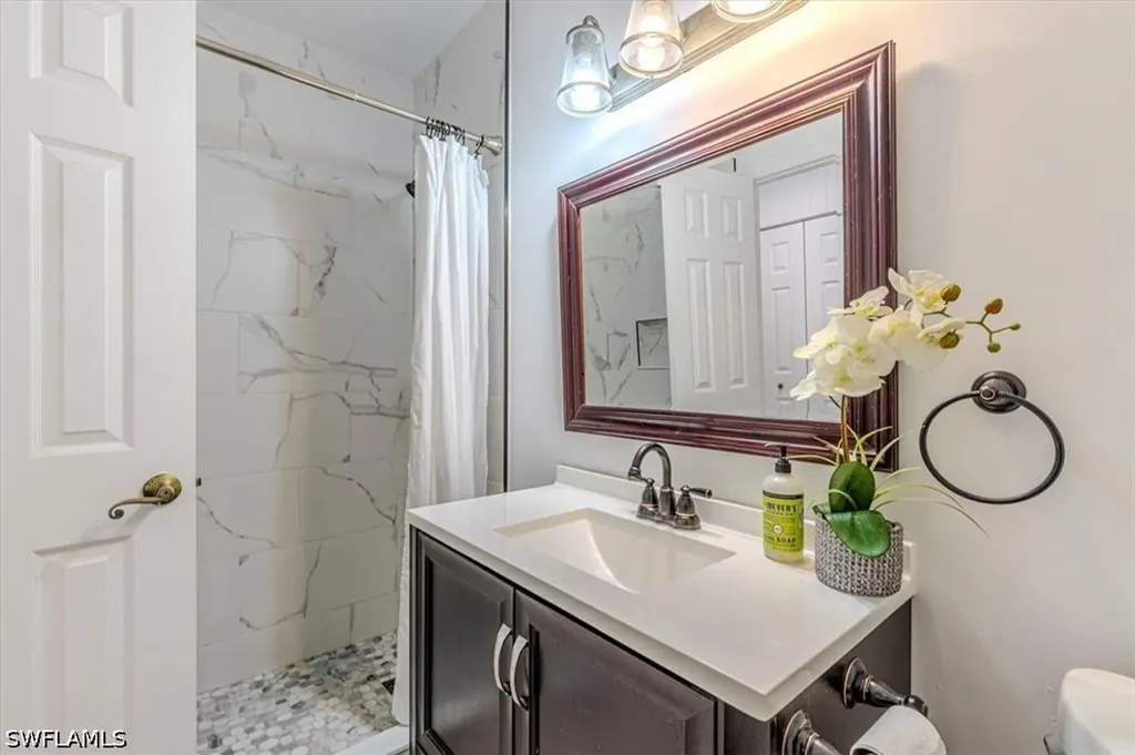 3618 Cottage Club Lane Naples FL 34105