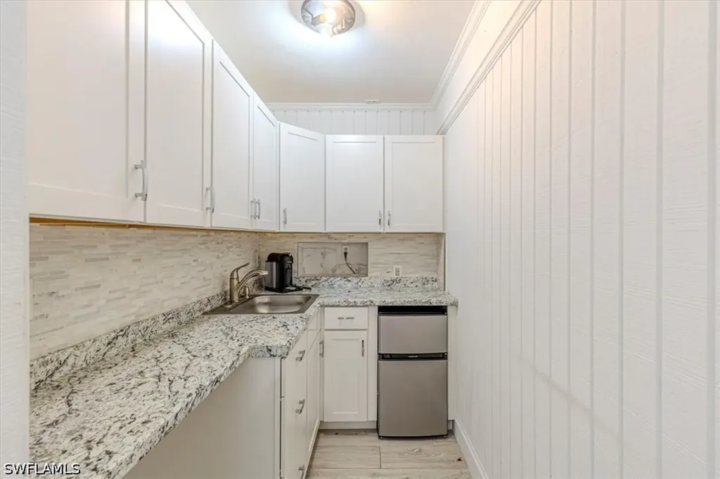 3618 Cottage Club Lane Naples FL 34105