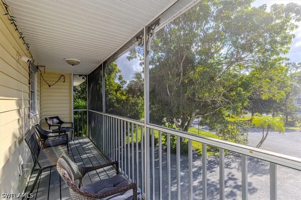 3618 Cottage Club Lane Naples FL 34105