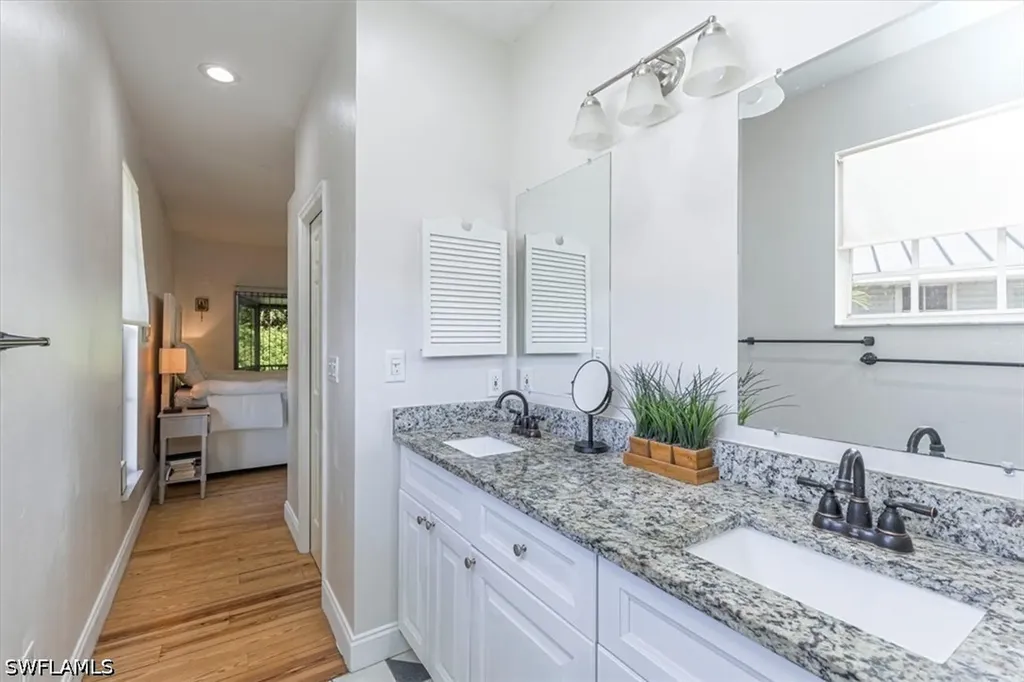 3618 Cottage Club Lane Naples FL 34105