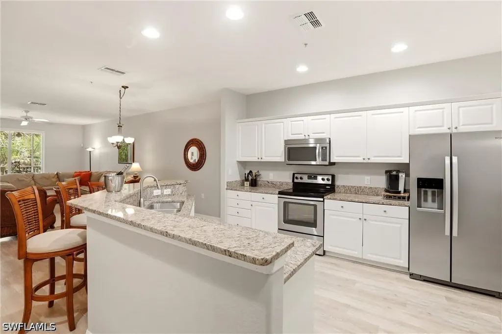 4864 Hampshire Court Naples FL 34112
