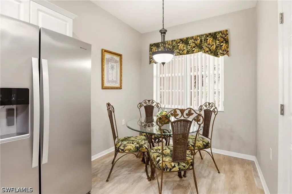 4864 Hampshire Court Naples FL 34112