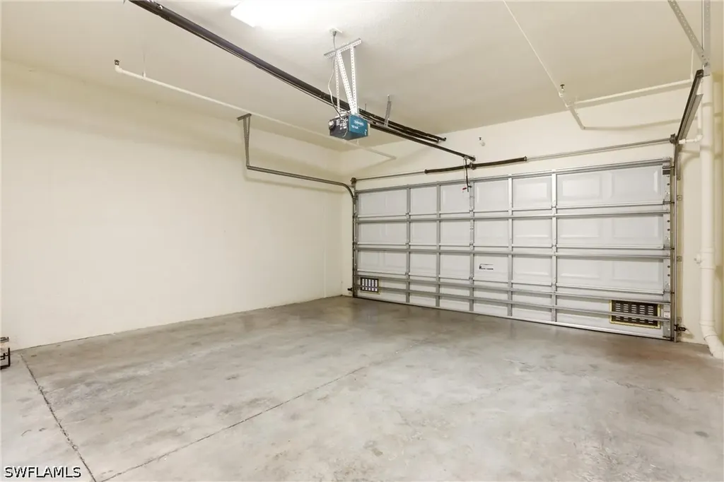 4864 Hampshire Court Naples FL 34112