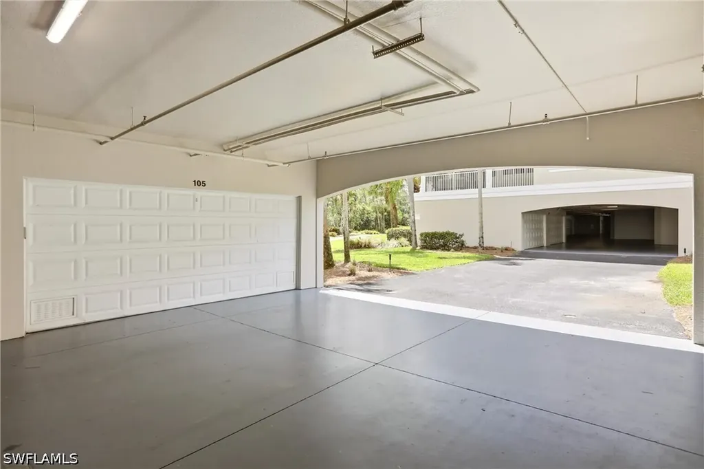 4864 Hampshire Court Naples FL 34112
