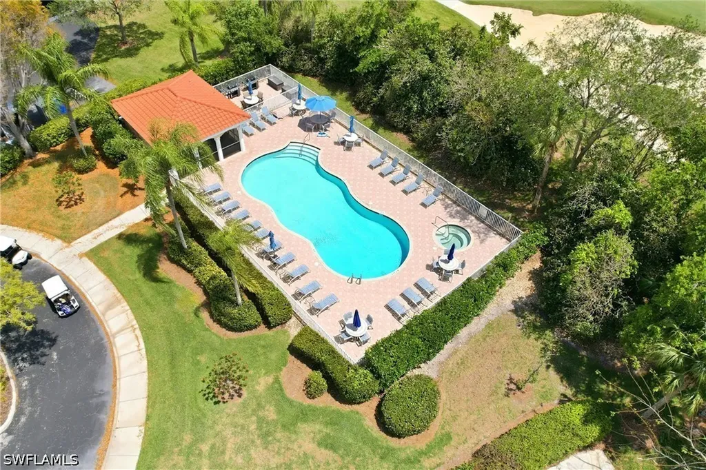 4864 Hampshire Court Naples FL 34112