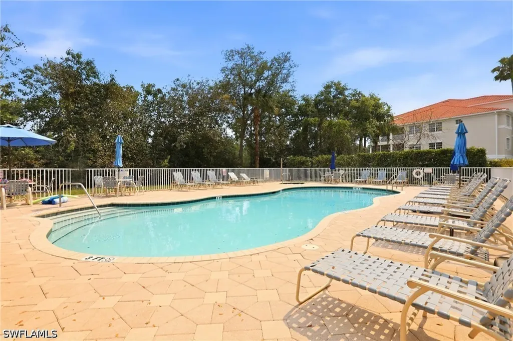 4864 Hampshire Court Naples FL 34112