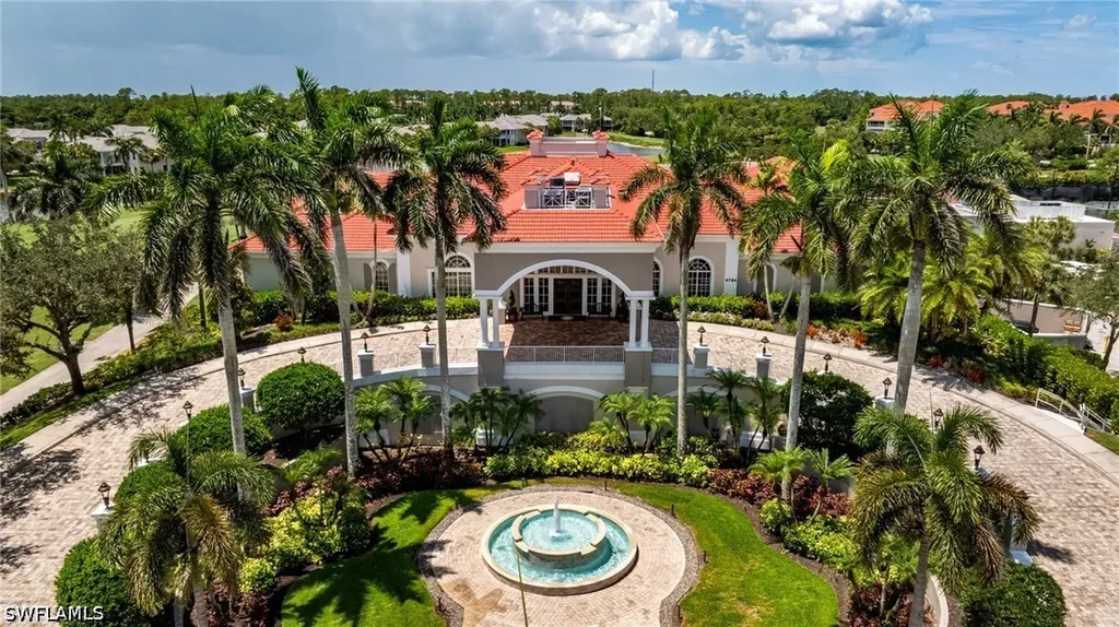 4864 Hampshire Court Naples FL 34112